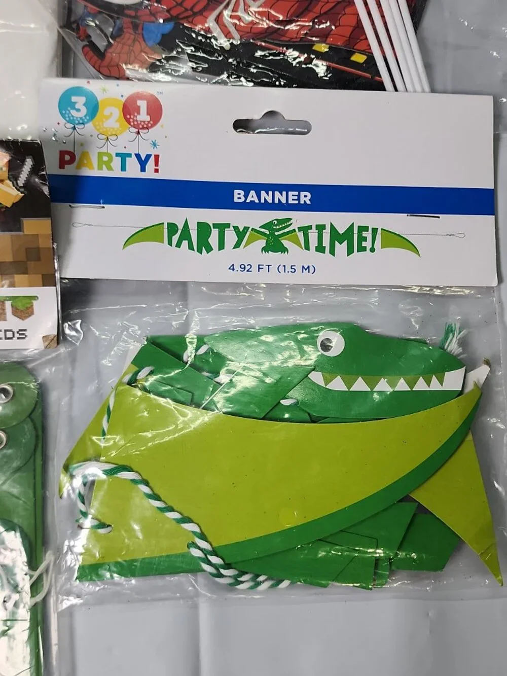 Party Supplies Mixed Lot Mine Craft Balloons Banners Straws Tablecloth Lot Of 10